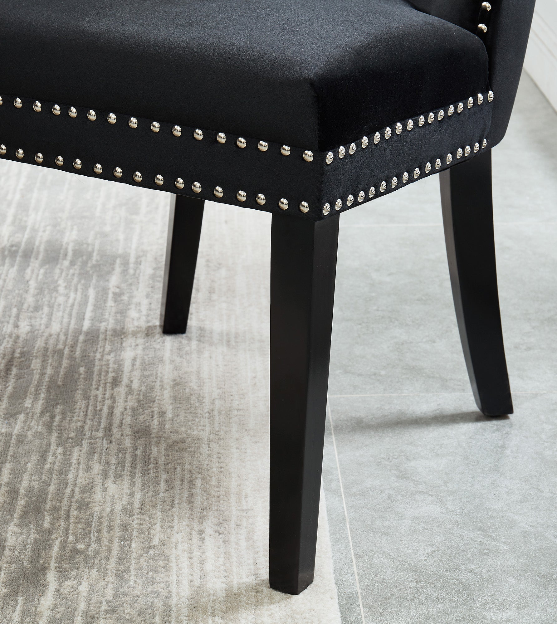 Rizzo Side Chair in Black - Dreamart Gallery