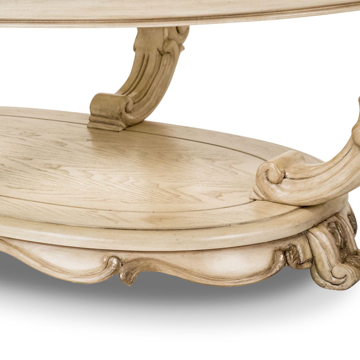PLATINE DE ROYALE CHAMPAGNE Oval Cocktail Table Champagne - Dream art Gallery
